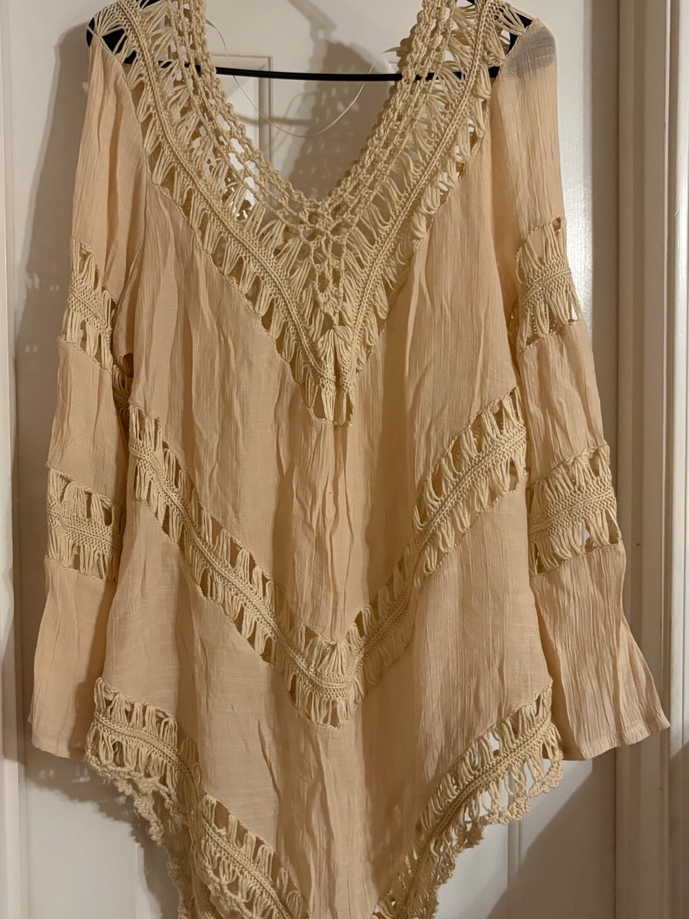 Umgee Cream Crochet V-Neck Boho Tunic - Size 1XL - Picture 4 of 5